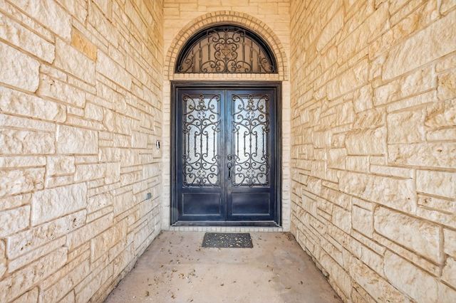 5001 Widener Strip, Midland, TX 79707