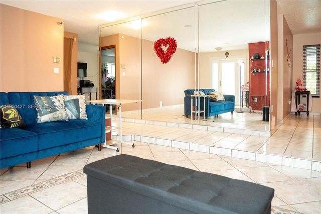 3700 SW 139th Ave, Miami, FL 33175