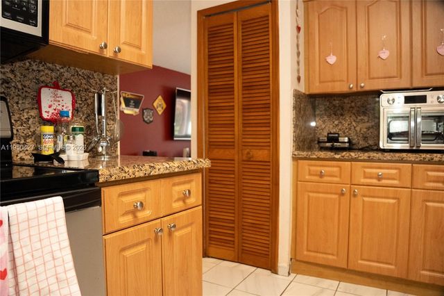 3700 SW 139th Ave, Miami, FL 33175