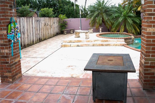 3700 SW 139th Ave, Miami, FL 33175