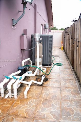 3700 SW 139th Ave, Miami, FL 33175