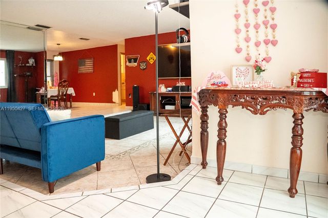 3700 SW 139th Ave, Miami, FL 33175