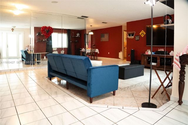 3700 SW 139th Ave, Miami, FL 33175