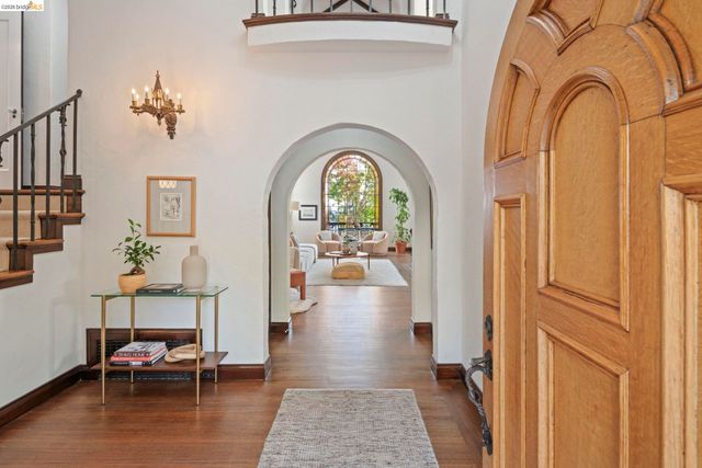 330 Wildwood Avenue, Piedmont, CA 94611