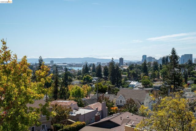 330 Wildwood Avenue, Piedmont, CA 94611