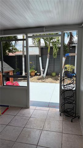 14309 SW 181st St, Miami, FL 33177