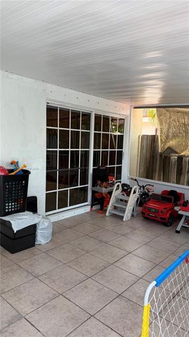 14309 SW 181st St, Miami, FL 33177