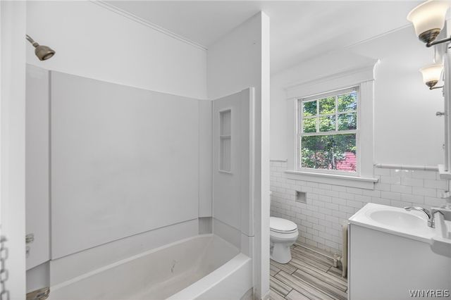 405 Parkside Avenue, Buffalo, NY 14216