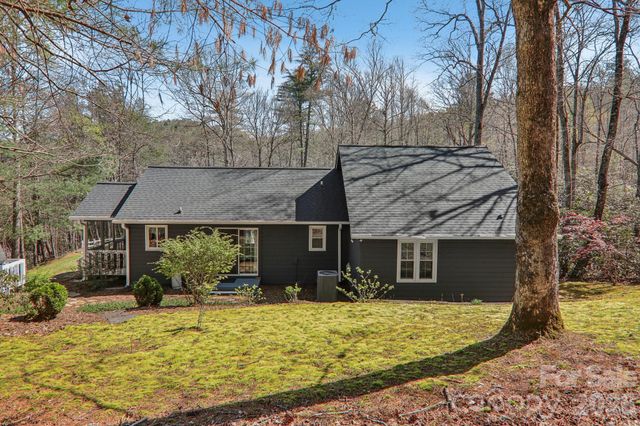 926 Camp Creek Road, Saluda, NC 28773