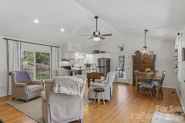 926 Camp Creek Road, Saluda, NC 28773