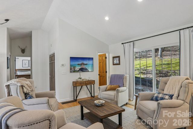 926 Camp Creek Road, Saluda, NC 28773