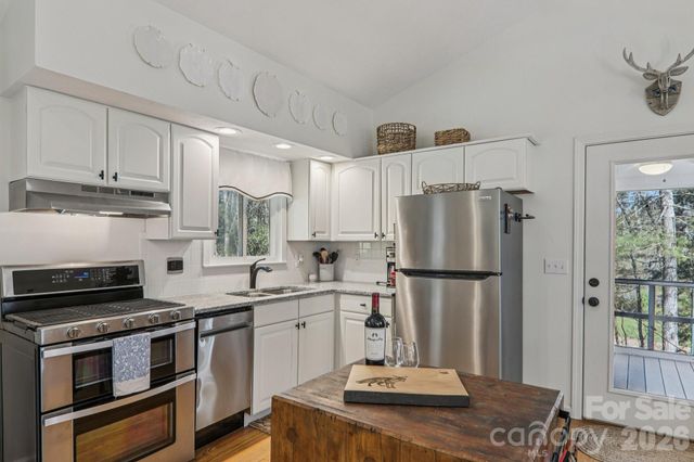 926 Camp Creek Road, Saluda, NC 28773