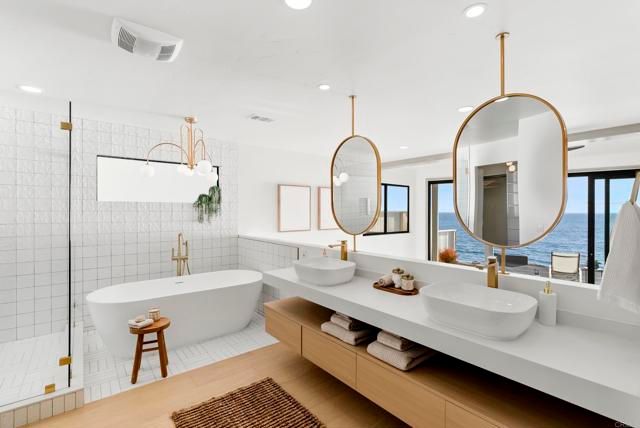 1006 Neptune, Encinitas, CA 92024