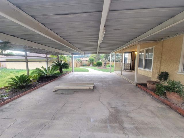 6055 48th St, San Diego, CA 92120