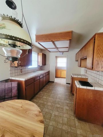 6055 48th St, San Diego, CA 92120