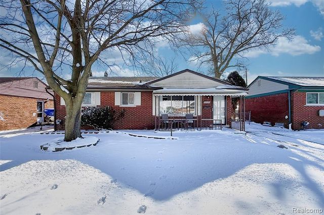 32429 Hazelwood Avenue, Westland, MI 48186