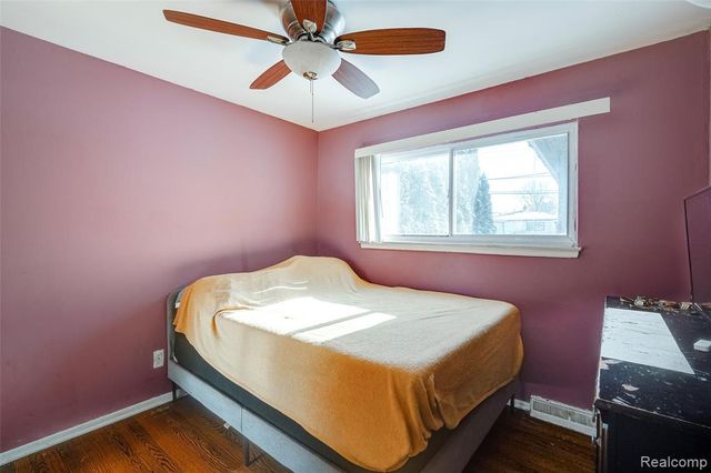 32429 Hazelwood Avenue, Westland, MI 48186