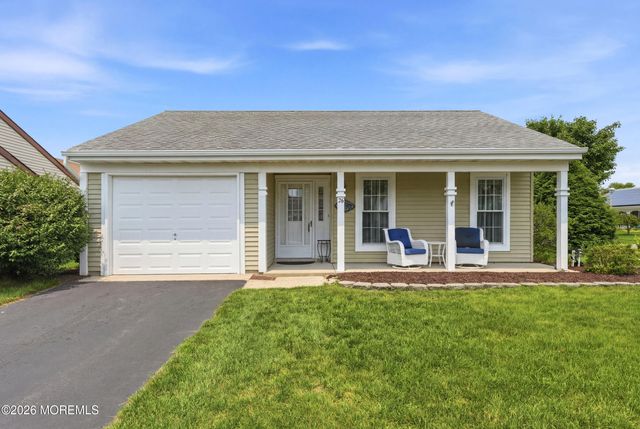 56 Dorset Road, Manchester, NJ 08759