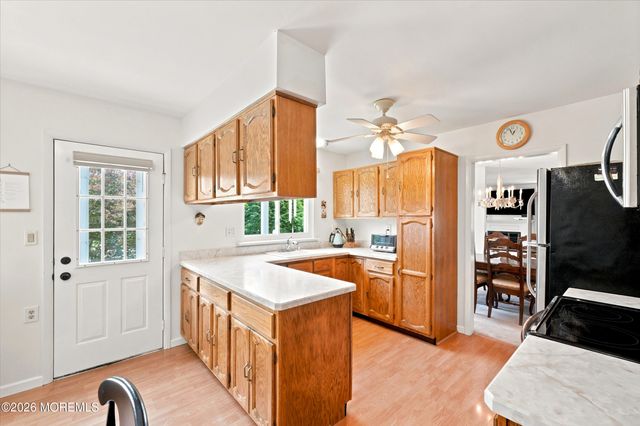 56 Dorset Road, Manchester, NJ 08759