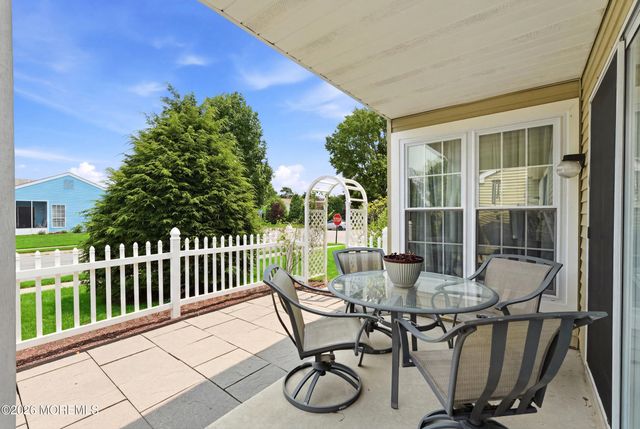56 Dorset Road, Manchester, NJ 08759