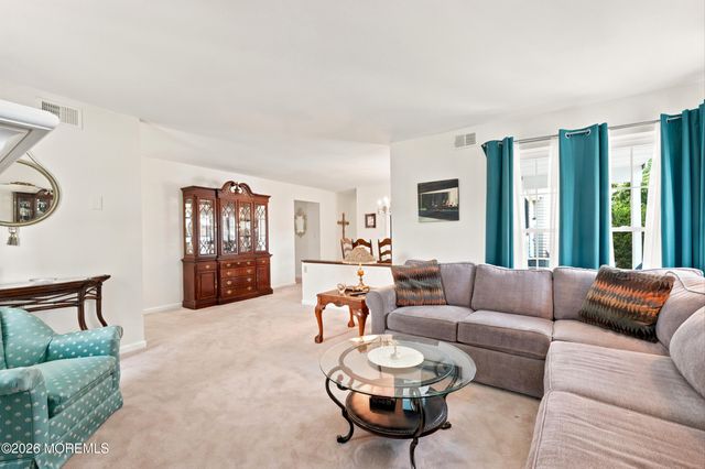 56 Dorset Road, Manchester, NJ 08759