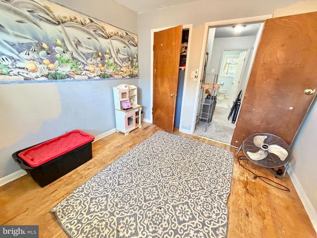130 KINSMAN RD, Florence, NJ 08518