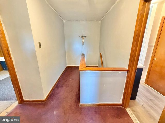 130 KINSMAN RD, Florence, NJ 08518