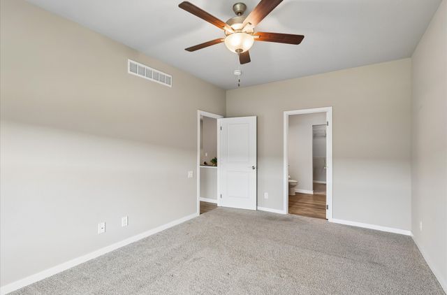 812 Pinehurst Way, Polk City, IA 50226