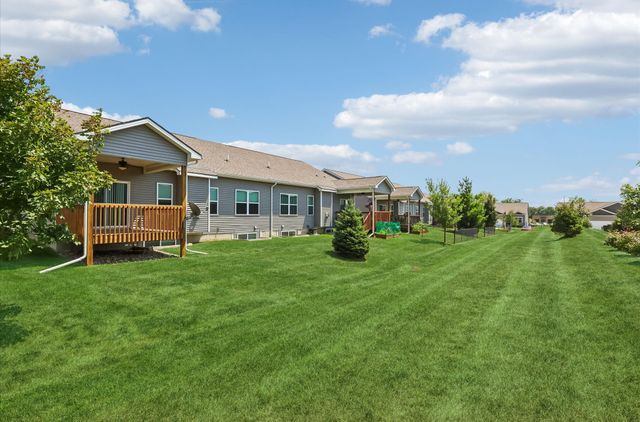 812 Pinehurst Way, Polk City, IA 50226