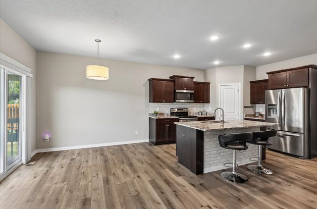 812 Pinehurst Way, Polk City, IA 50226
