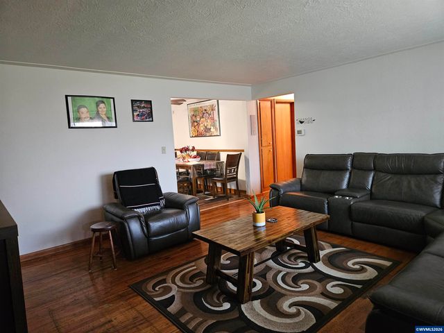 4747 Homer Rd NE, Salem, OR 97305