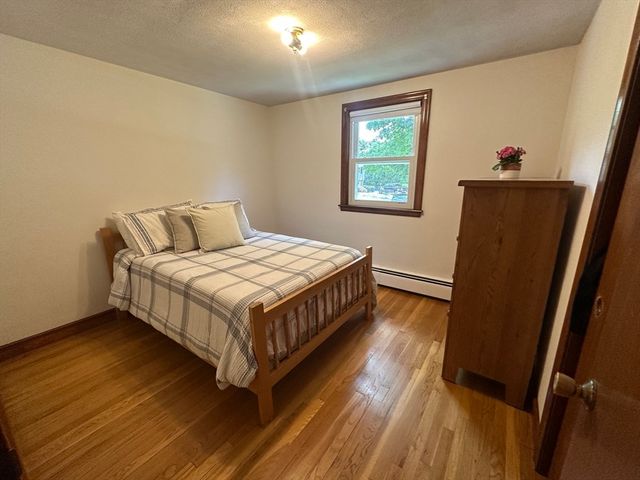 10 Cedar Ridge Drive, Bedford, MA 01730