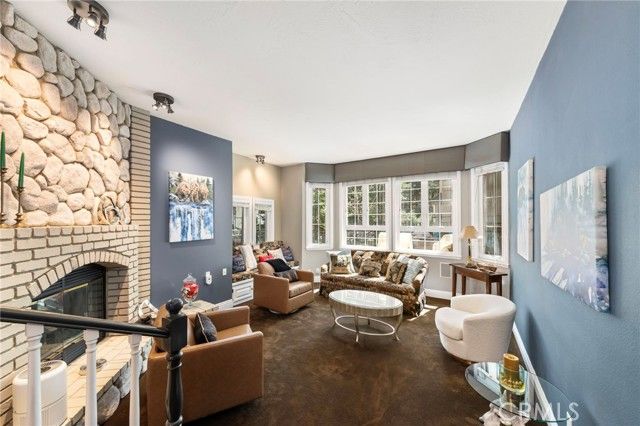 447 Bay View Drive, Lake Arrowhead, CA 92352