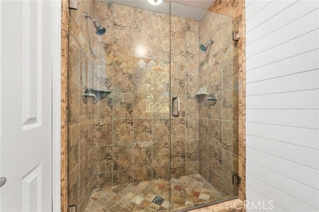 447 Bay View Drive, Lake Arrowhead, CA 92352