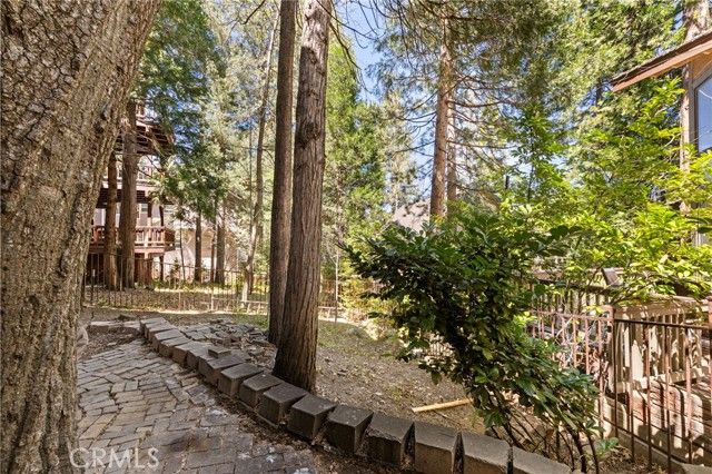 447 Bay View Drive, Lake Arrowhead, CA 92352