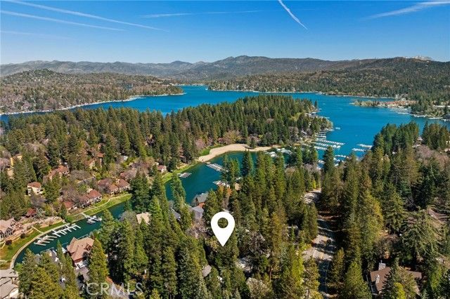 447 Bay View Drive, Lake Arrowhead, CA 92352