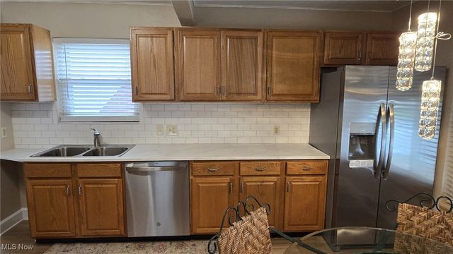 2325 Broad Street, Parkersburg, WV 26101