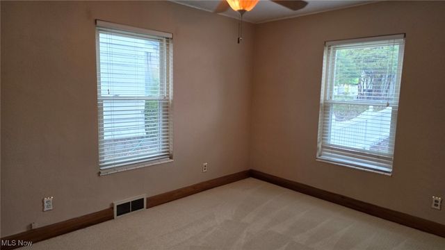 2325 Broad Street, Parkersburg, WV 26101