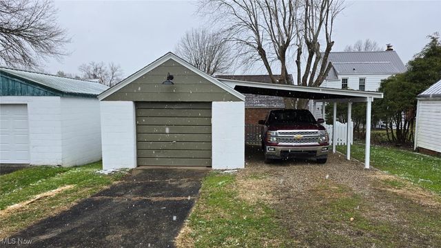 2325 Broad Street, Parkersburg, WV 26101