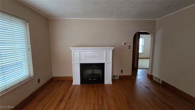 2325 Broad Street, Parkersburg, WV 26101