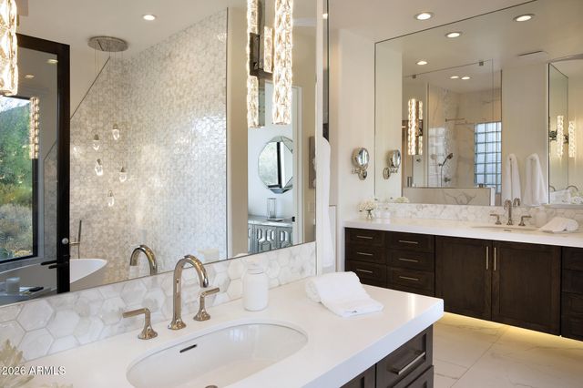 10040 E HAPPY VALLEY Road 598, Scottsdale, AZ 85255