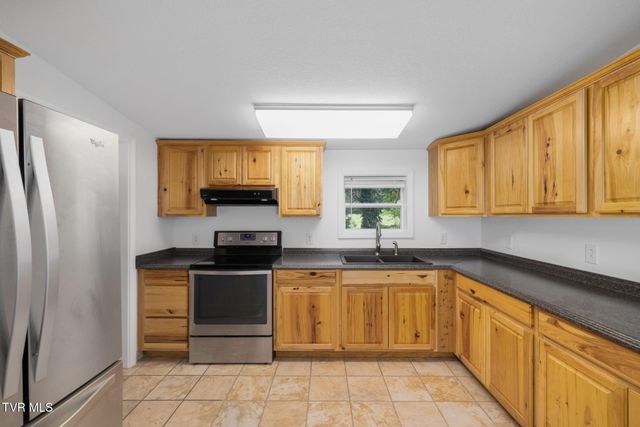 321 Rambling Road, Jonesborough, TN 37659
