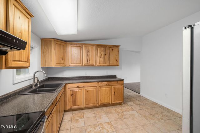 321 Rambling Road, Jonesborough, TN 37659