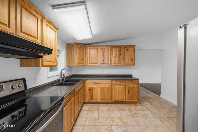 321 Rambling Road, Jonesborough, TN 37659