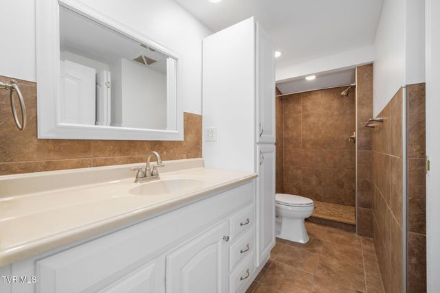 321 Rambling Road, Jonesborough, TN 37659