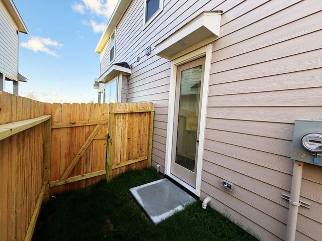 2218 Via Vicky Road, Houston, TX 77051