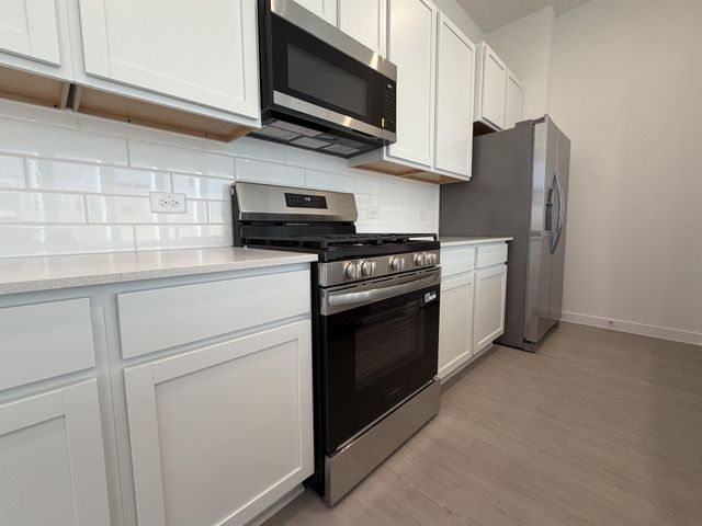 2218 Via Vicky Road, Houston, TX 77051