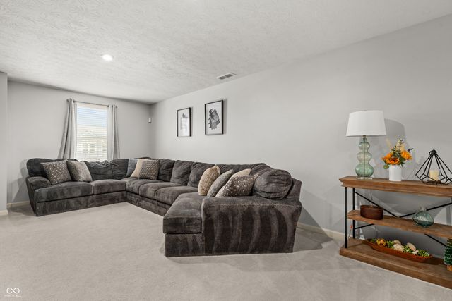 15430 Kingsway Street, Westfield, IN 46074