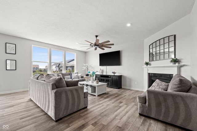 15430 Kingsway Street, Westfield, IN 46074