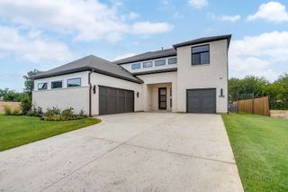 8504 Lacey Road, North Richland Hills, TX 76182